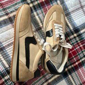 Dolce vita sneakers